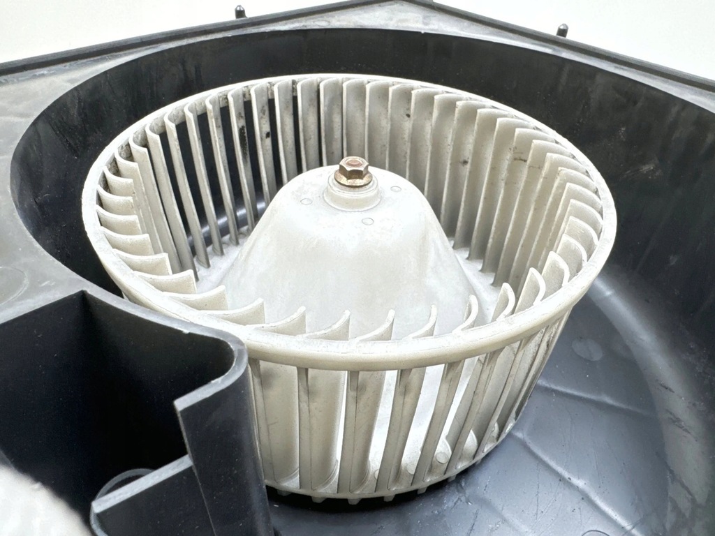 фото №5, 2001 nissan almera tino воздуходувка обдув