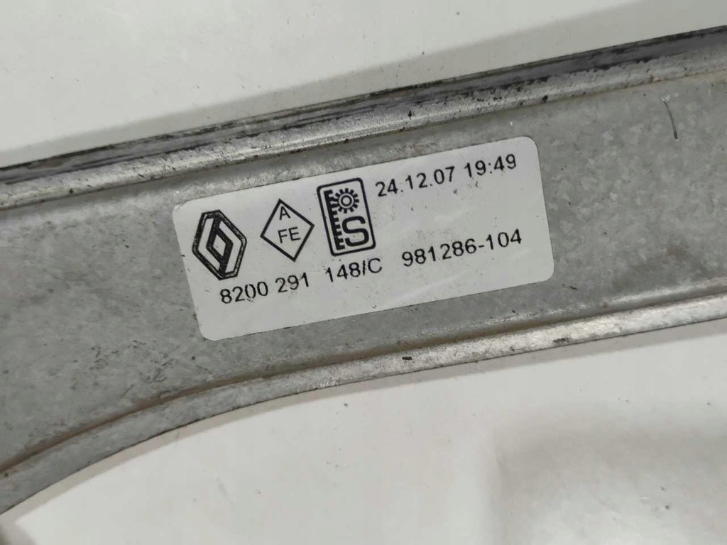 фото №3, Подъемник окон левый перед renault clio iii 8200291148