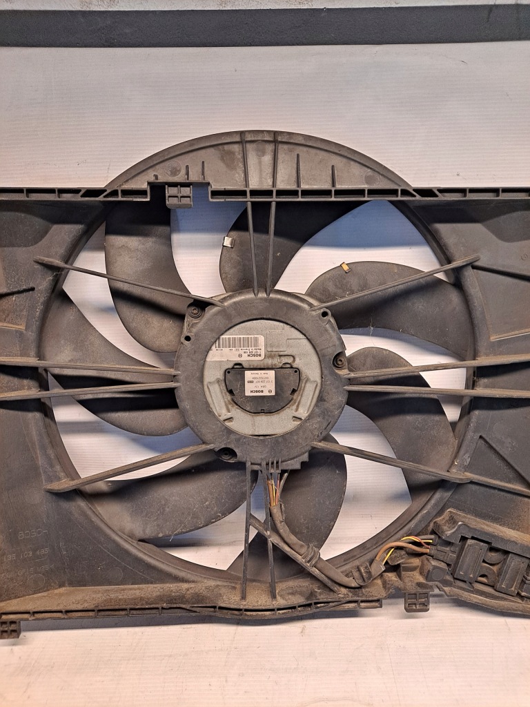 фото №7, New mercedes-benz e w212 передняя часть lower бампер center решётка a2128850023