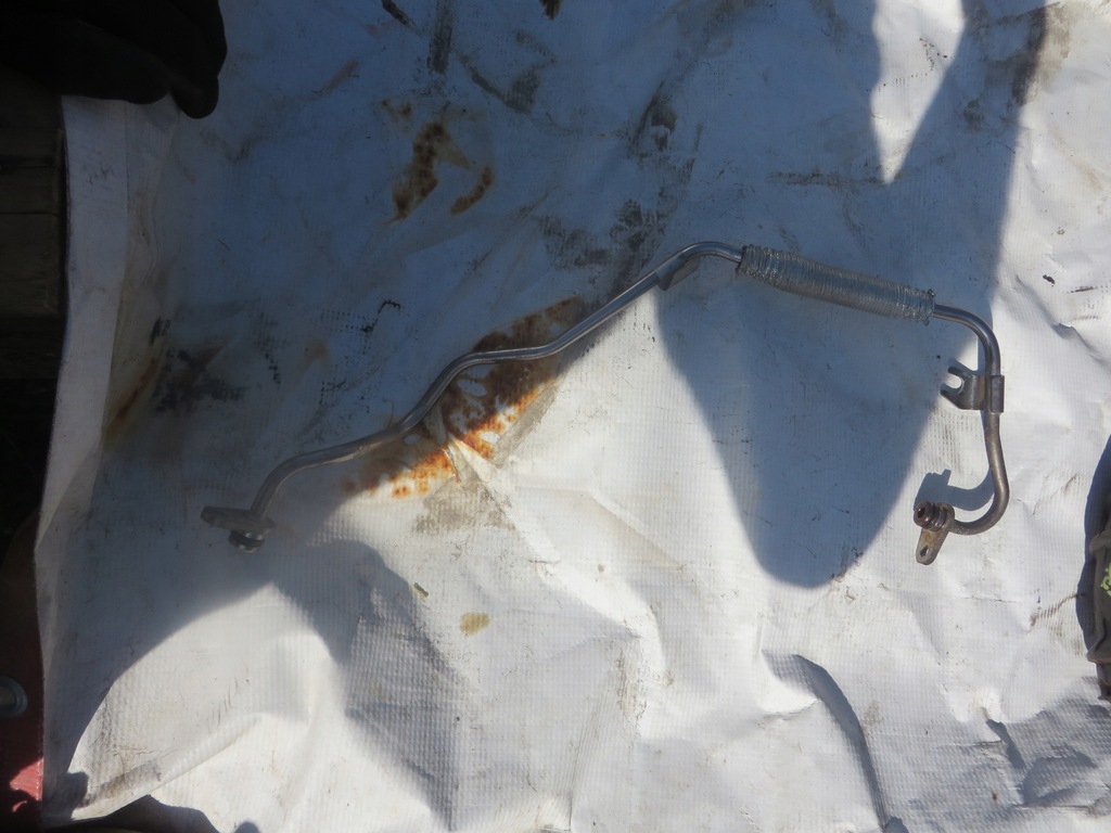 фото №1, Alfa romeo stelvio 04893761ad перед труба заливной масла !