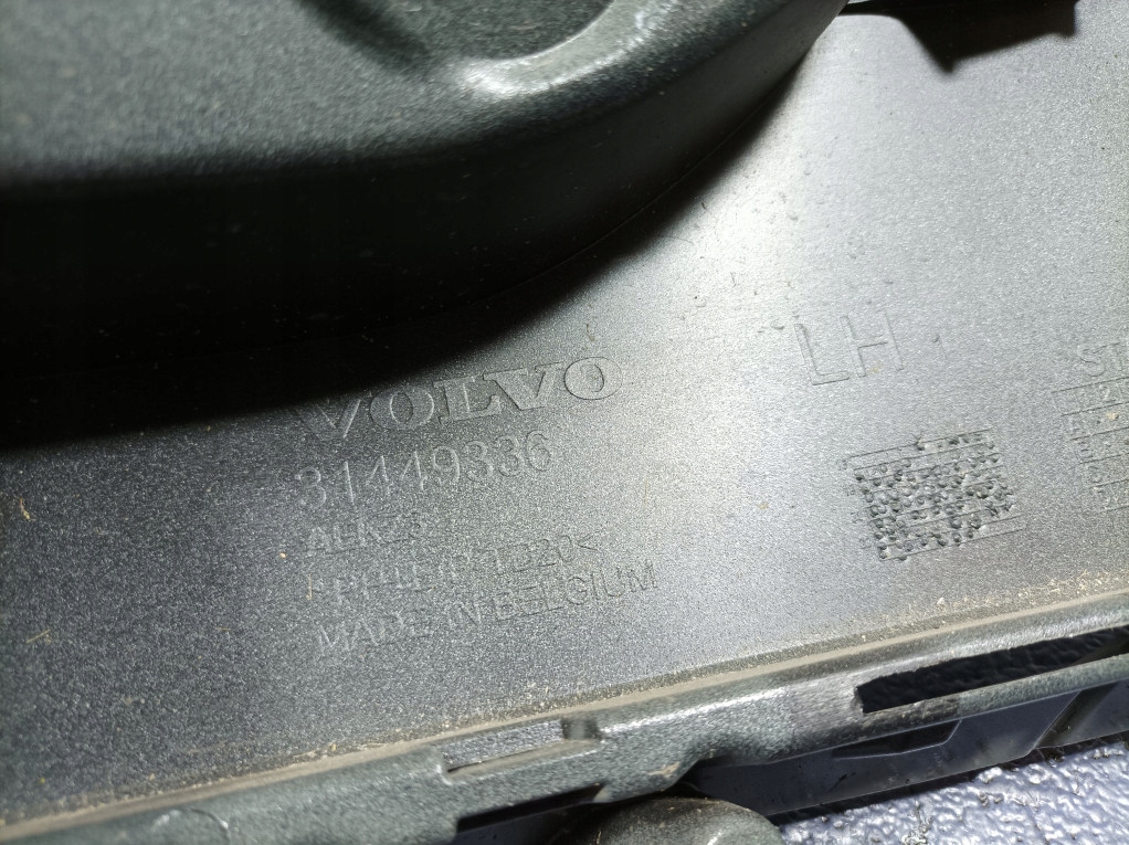 Купить Volvo xc40 i lift уголок бампера задняя задний левый 31449336 733-19
