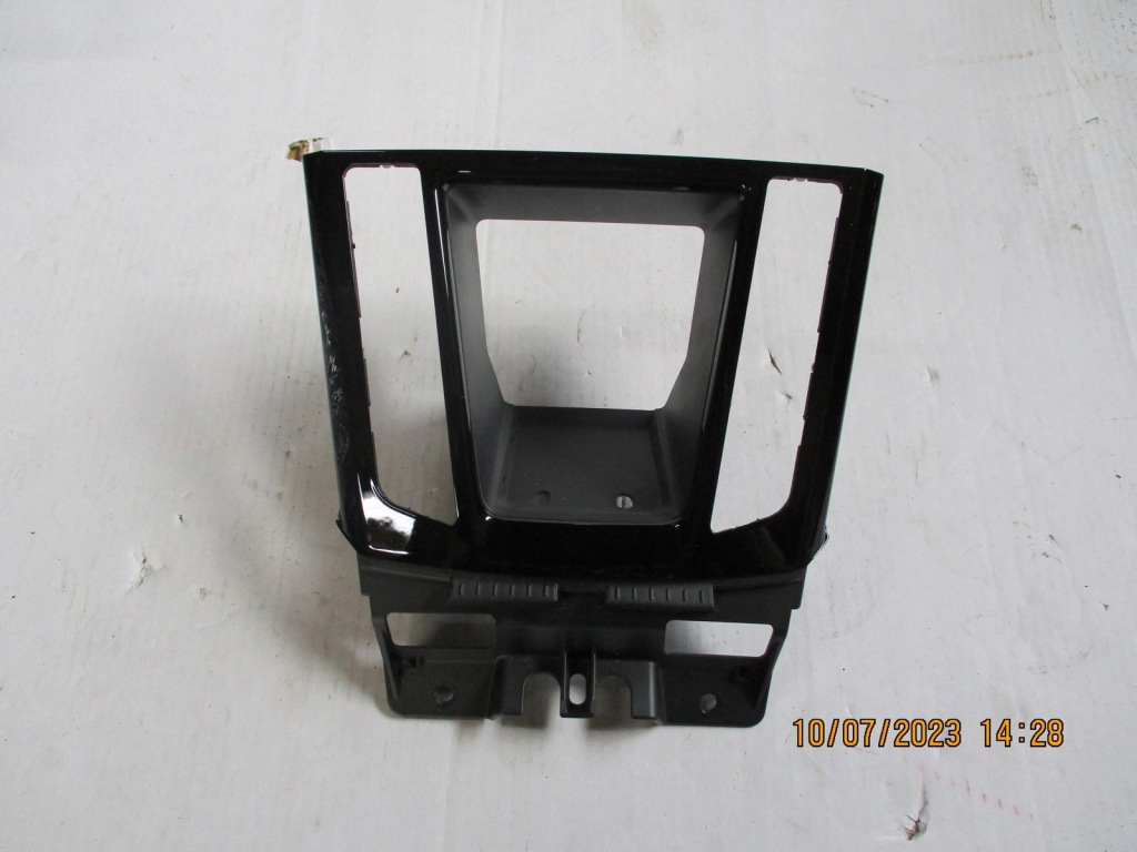 фото №1, Рамка декоративная консоли jaguar i-pace x590