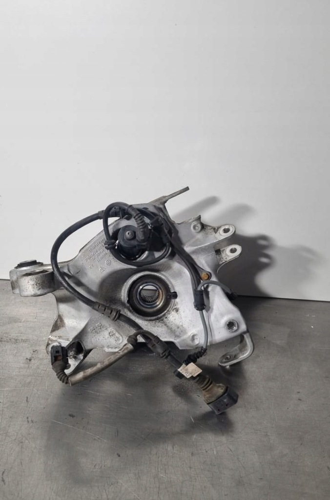 Корпус підшипник колеса porsche 911 2018 з задній з лівий 99133161104 в Україні