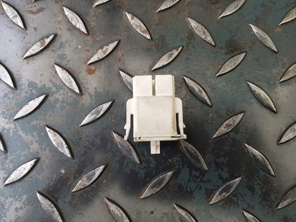 Контактна група замка запалювання kodująca лічильник оригінал 1 385 364 bmw e30 318i 316i m10 m40 Недорого