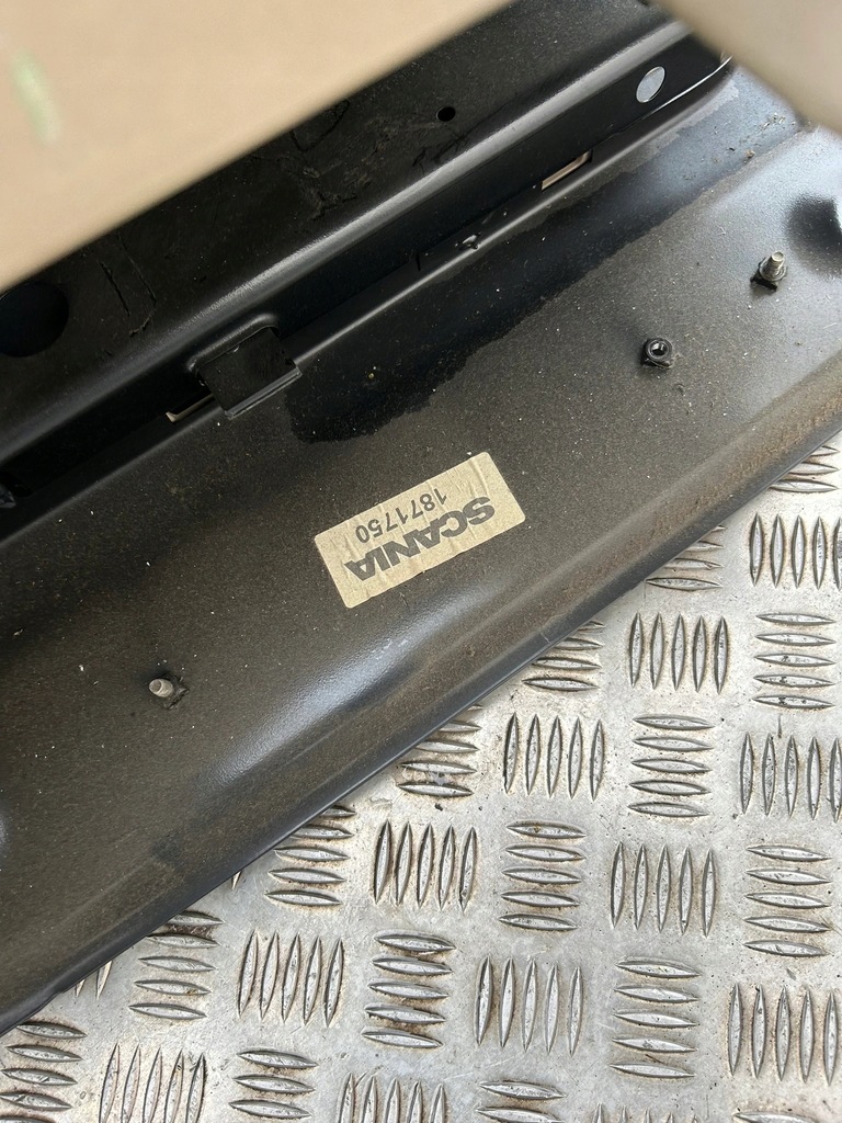 фото №6, Полиця панель приладів верхній scania r streamline