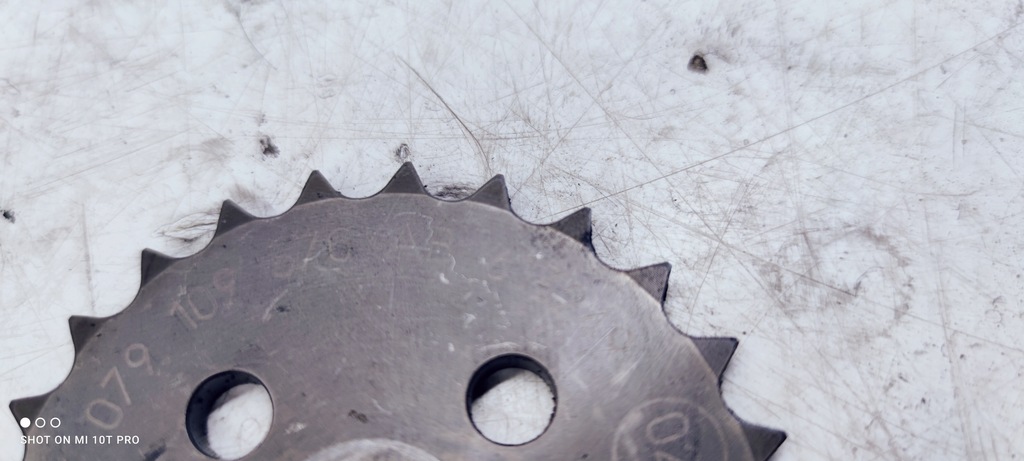 фото №5, Колесо зубчасте насоса оливи audi a4 a6 4.2 079109570ab