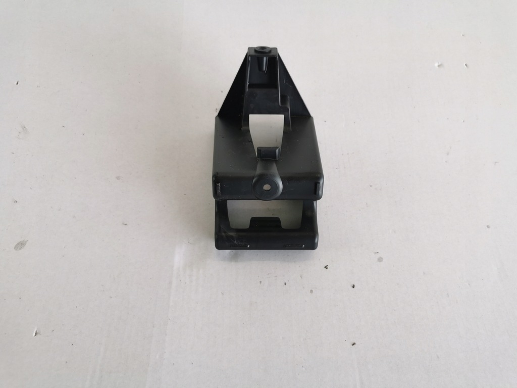 фото №1, Renault clio iv направляющая бампера правый задняя oryg