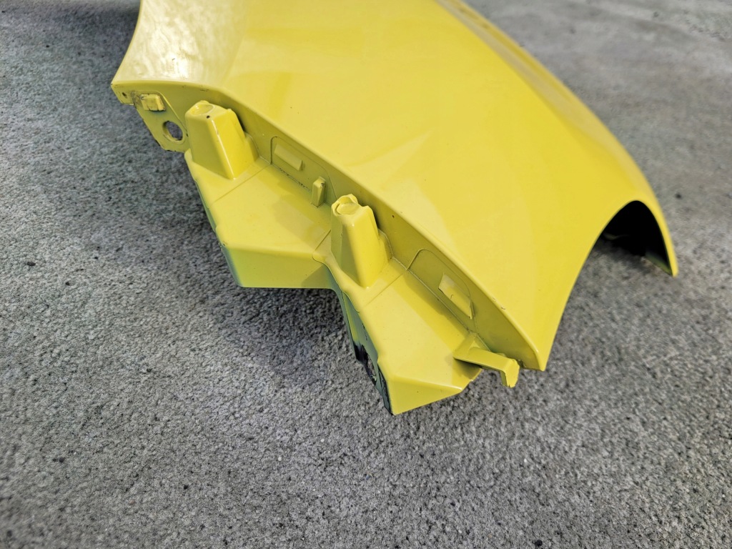 Крило передній ліве / правий перед renault twingo 3 2013- Ціна