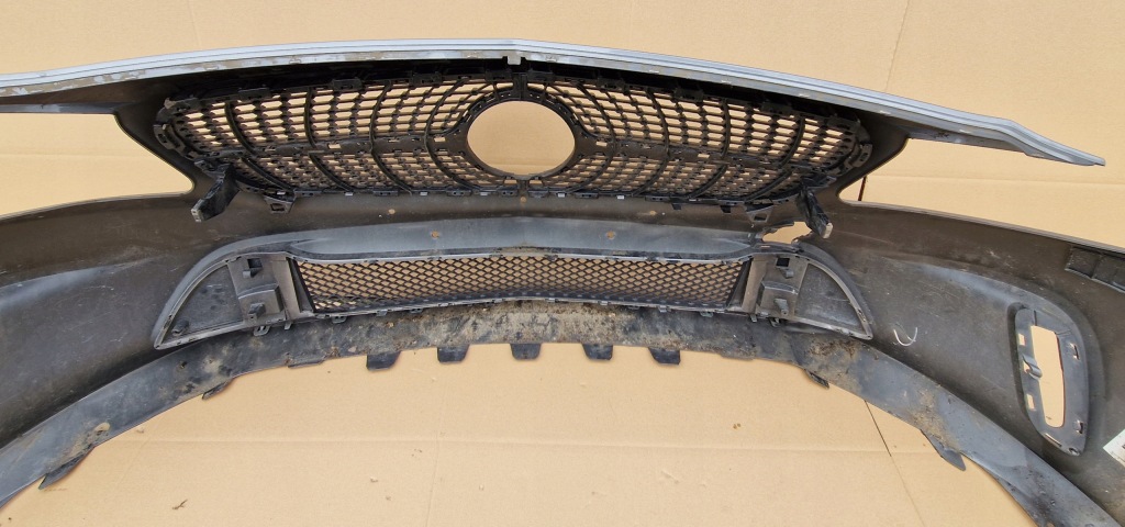 Mercedes a klasa w176 бампер перед передній Недорого