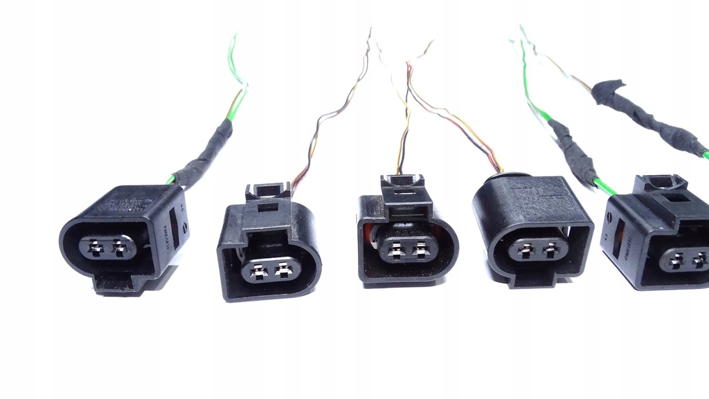 фото №8, Vw audi штекер насос омывателя окон 8p0973722