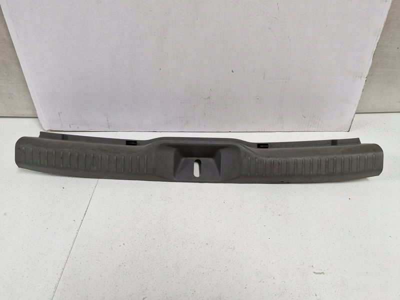 фото №1, Toyota matrix 2 ii защита накладка порог багажника поперечина заднего задняя