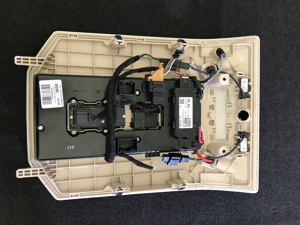 фото №11, Vw touareg 760 лампа потолочный 760947105ab серая