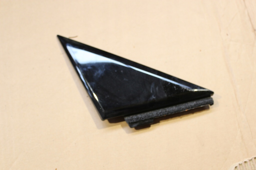 фото №1, Infiniti q60 защита дверь правый перед треугольник заглушка