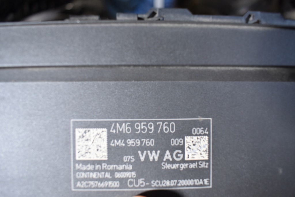 фото №13, Сиденья обшивки заднее сиденье модули bose kpl. porsche taycan 1