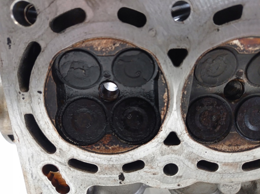 фото №10, Головка c1 107 aygo 1.0 1krb52