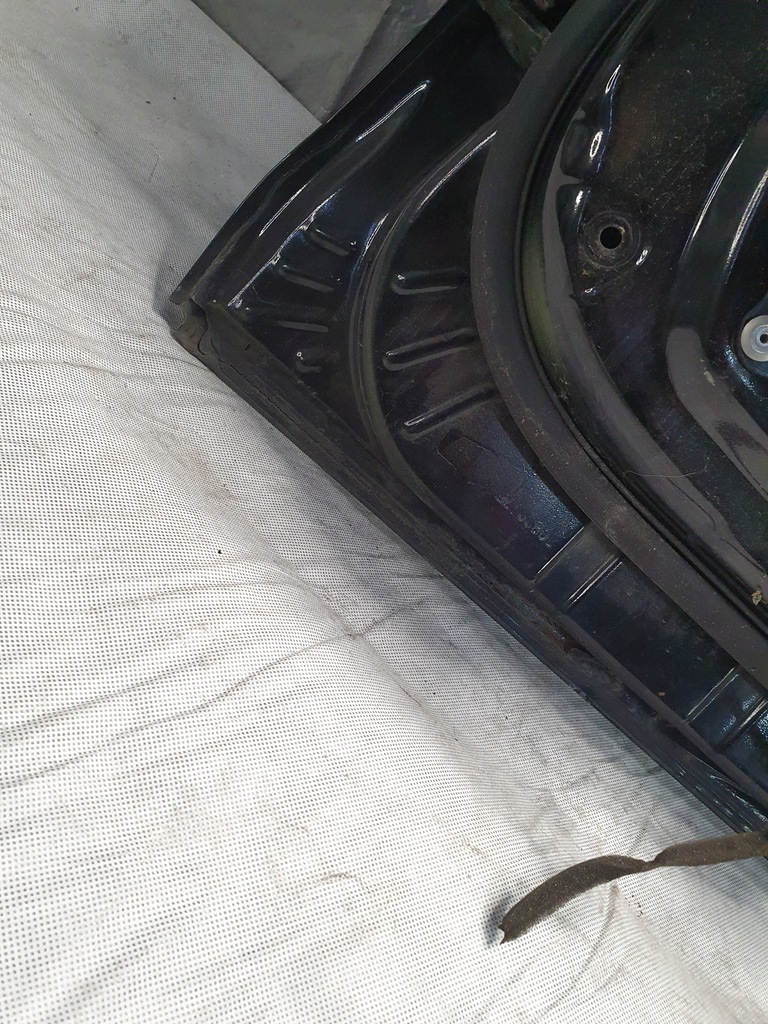 фото №15, Двері праве правий задня citroen c5 iii kombi k: ktvd 10r.