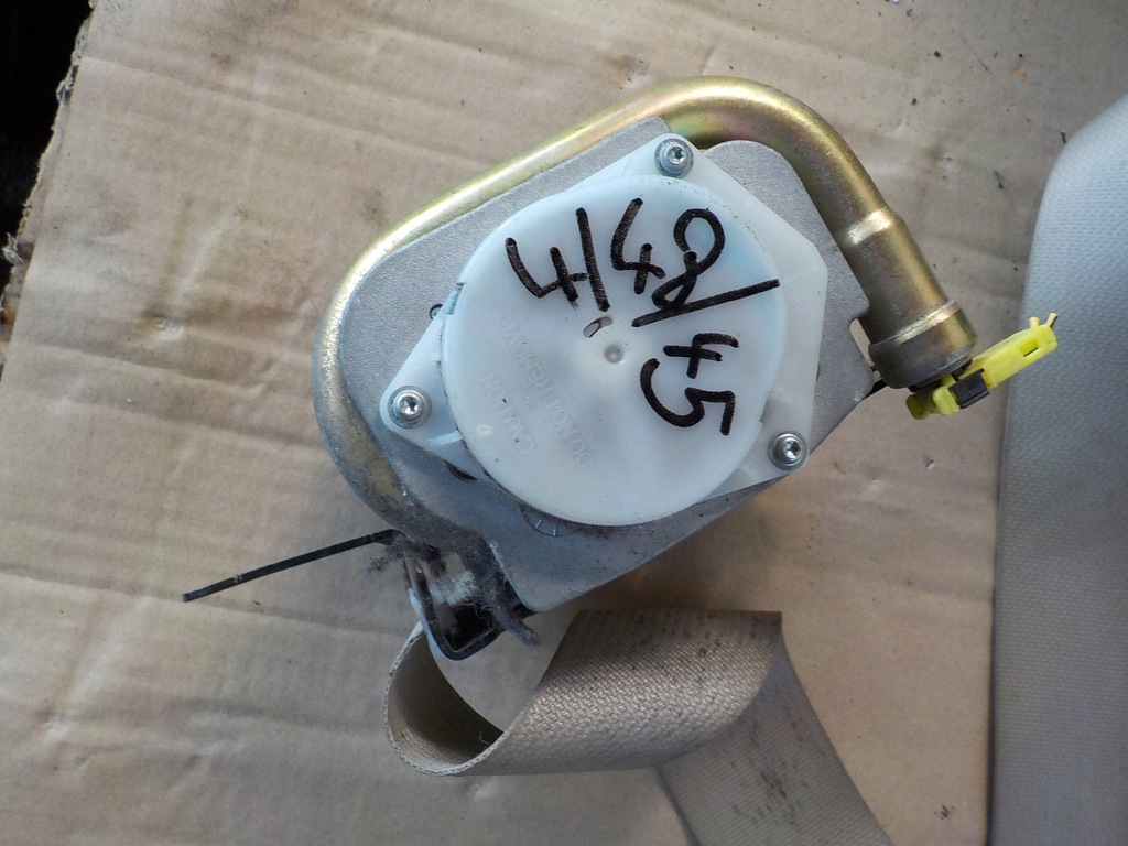 фото №5, Toyota avensis 2.2 d-cat pas правый перед