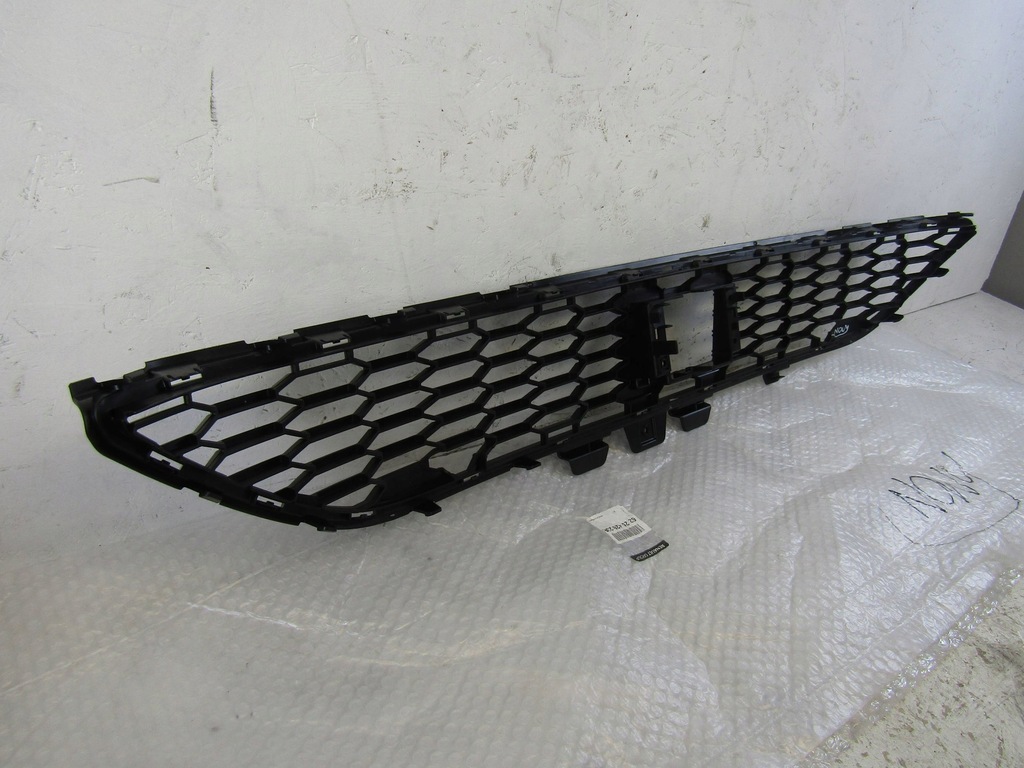 фото №8, Dacia sandero iii решётка бампера перед 622542623r