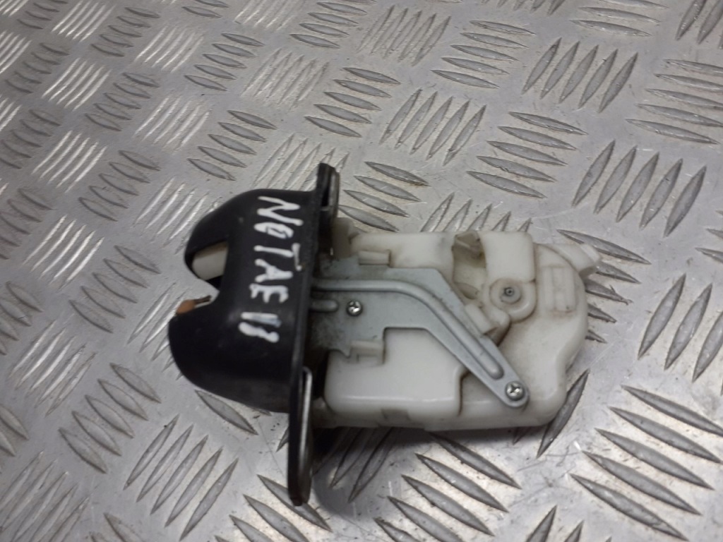 фото №1, Замок крышки багажника nissan note e11 1.5 dci