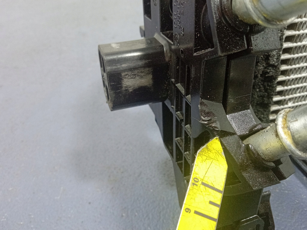 фото №6, Bmw 7 g11 g12 750i радиатор масла 8619388