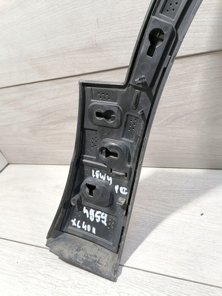 фото №10, Volvo xc40 ii молдинг крыло левый перед 31448324