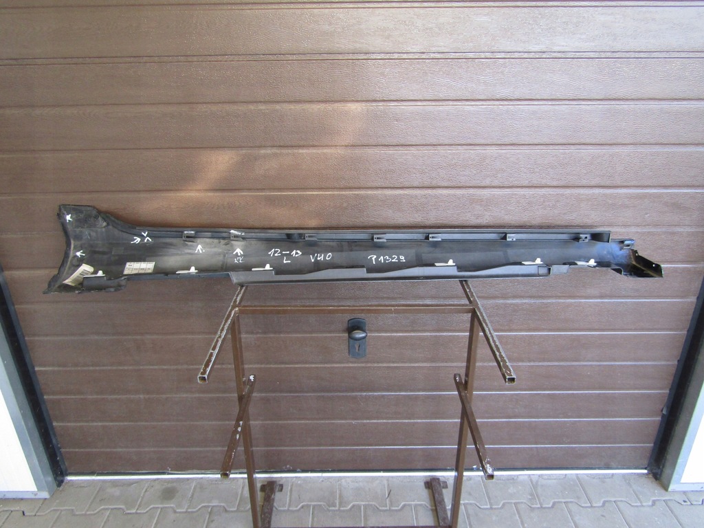 фото №10, Молдинг порог левая volvo v40 v-40 12- порог левый