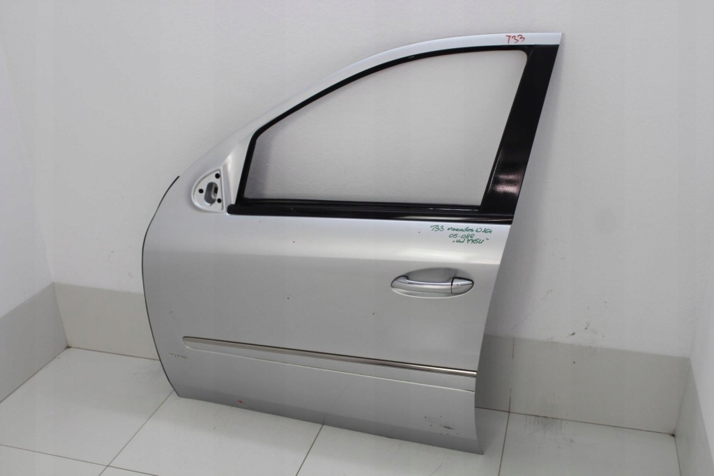 Двері лівий перед mercedes w164 05-08r 775u Зі Шроту