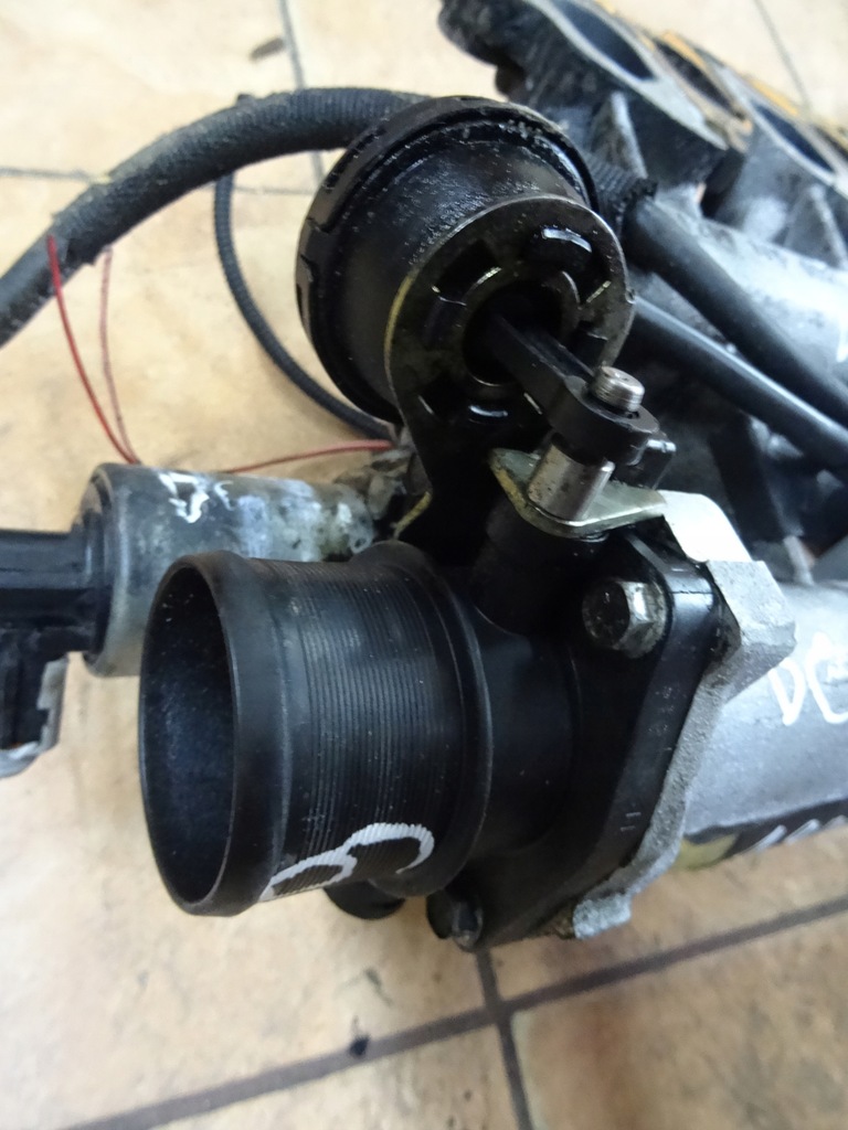 фото №6, Volvo s40 v40 1.9dci 03' колектор всмоктуючий 8200145096