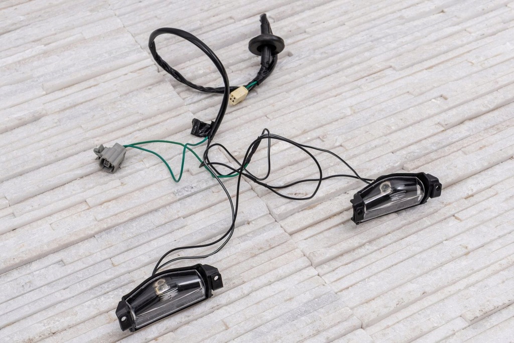 фото №13, Mazda 2 de лампа номерного знака регистрационный bbm451274b