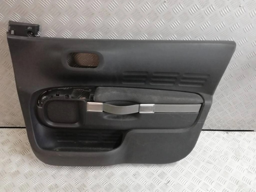 фото №1, Обшивка дверь передний правый citroen c4 cactus