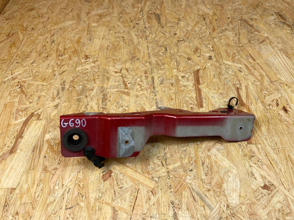 фото №1, Кронштейн кронштейн поперечина передній лівий volvo xc40 ii 32277537 2017-