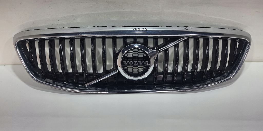 Купить Volvo v40 ii 2 12- решётка радиатора решётка радиатора бампера перед 31425337 lift хром logo