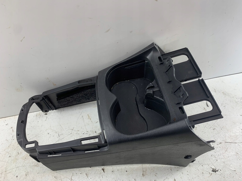 фото №1, Toyota rav4 ii кронштейн na кружка подстаканник