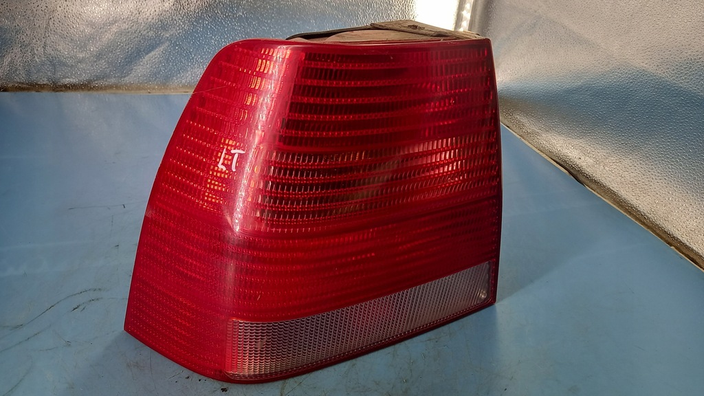 фото №1, Лампа ліва задня vw bora 99r sedan