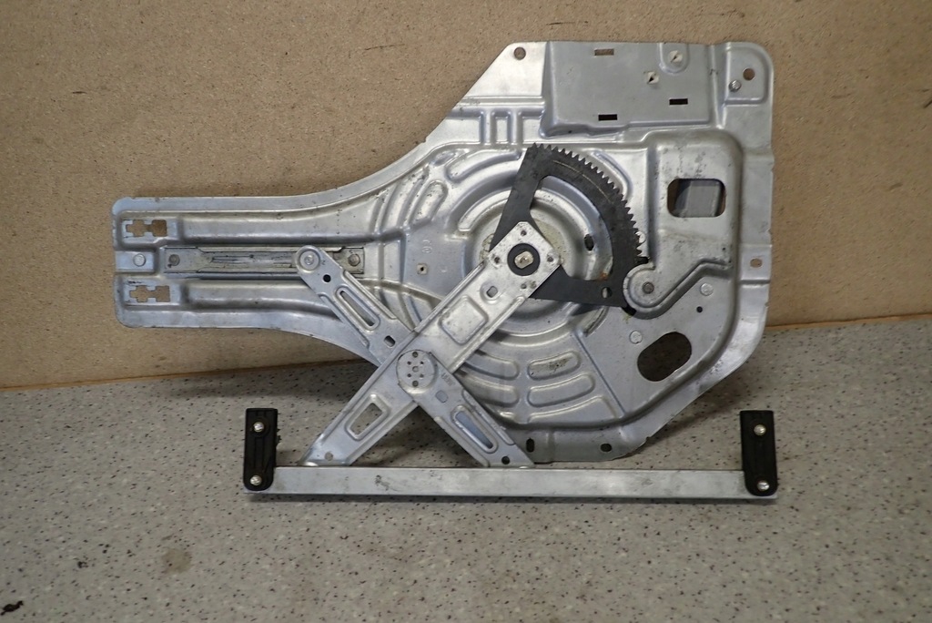 фото №5, Hyundai tucson 04-09 подъемник стекло задний правый