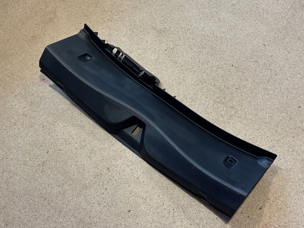 Накладка порог багажника задний  mercedes-benz e w238 a2386901241 с Разборки