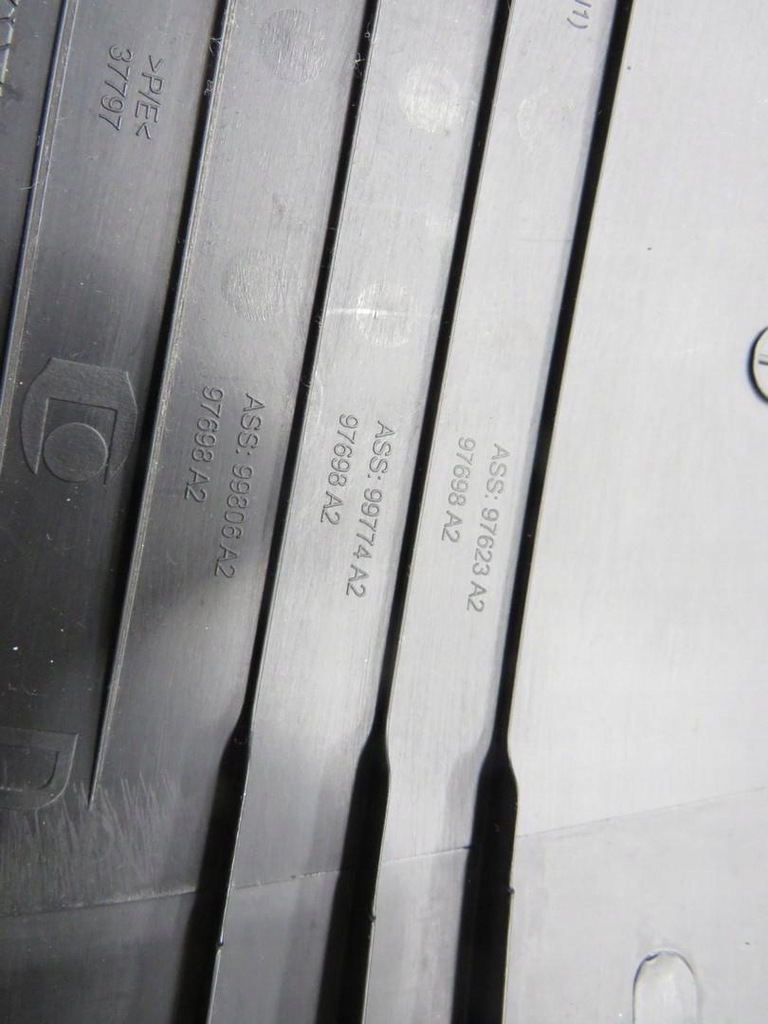 фото №6, Защита стойка правая c4 grand picasso ii