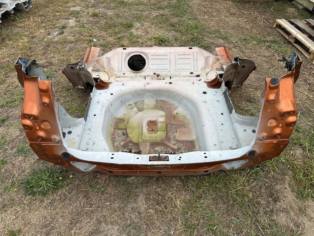 фото №1, Peugeot 2008 ii задняя pas задний поддон пол четверть