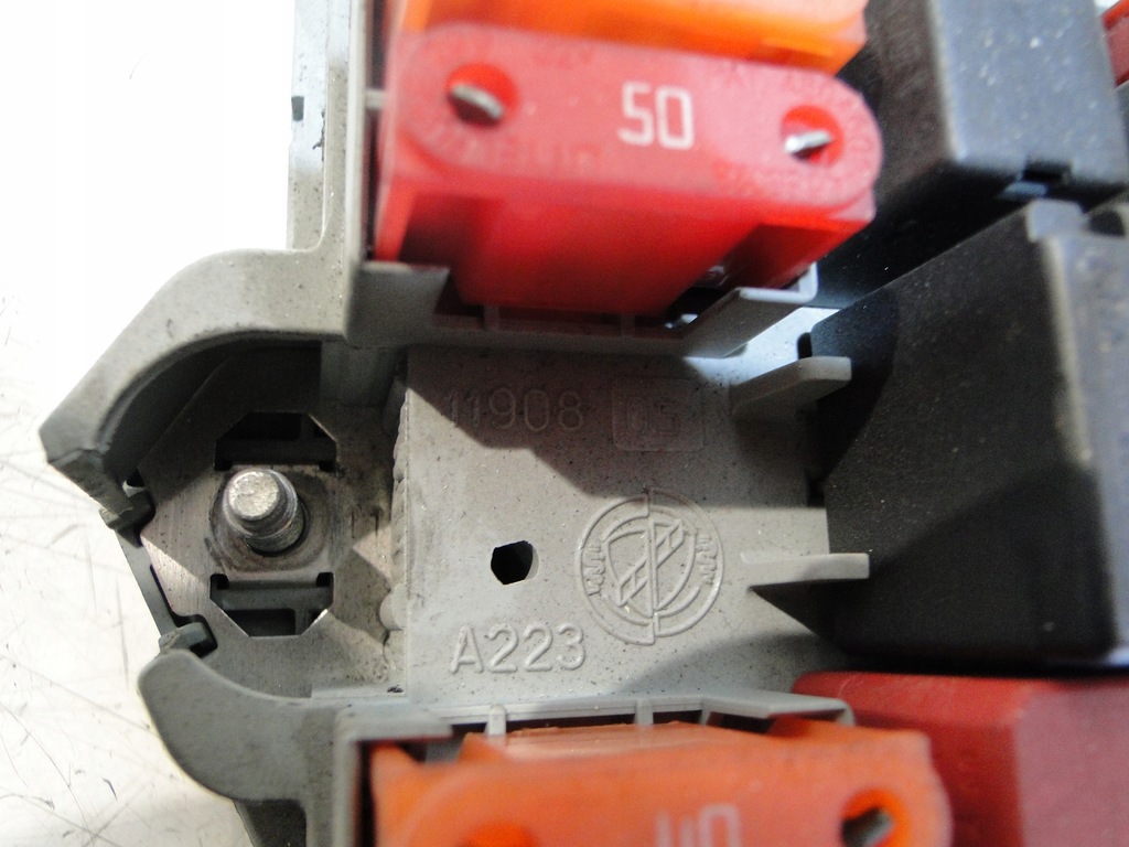 фото №8, Alfa romeo 159 1.9jtdm коробка предохранителей