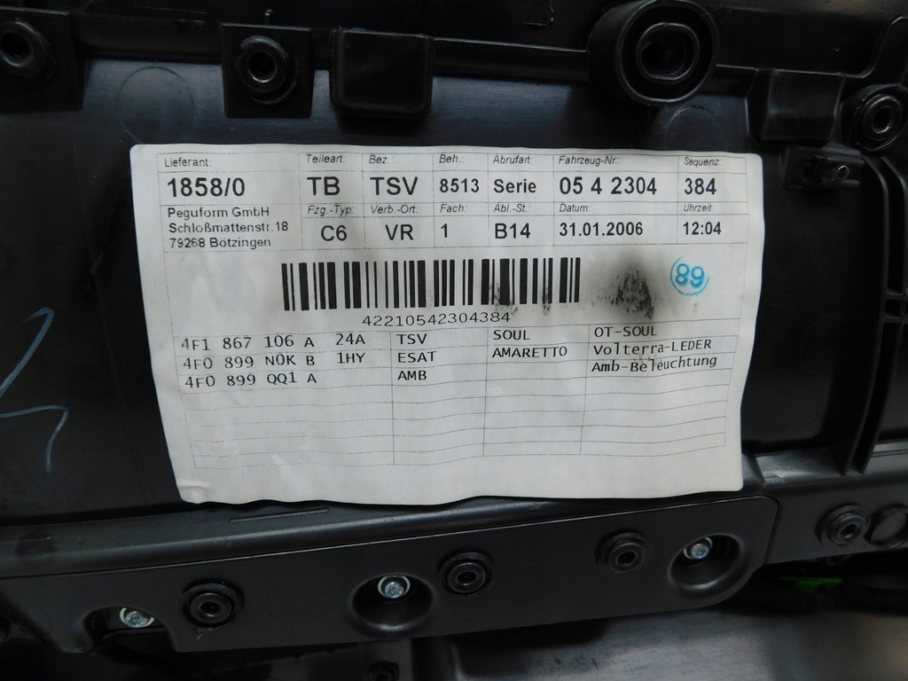 фото №9, Обшивка молдинг dekor правий перед 4f1867106a - audi a6 c6 4f0 04-08 eu