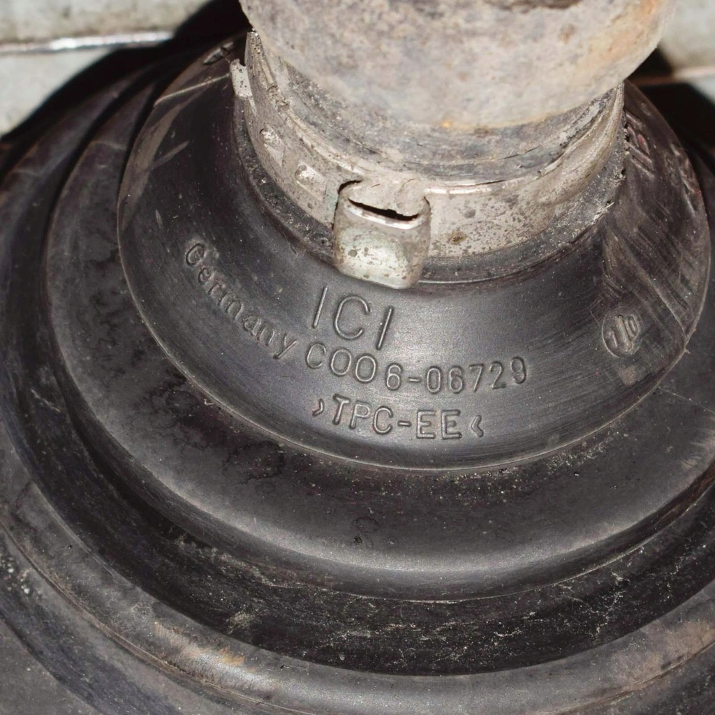 фото №8, Volkswagen passat b7 2011 правая сторона приводной вал передняя