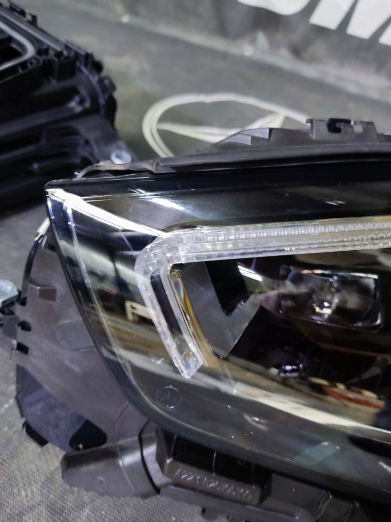 фото №10, Лампа mercedes s-klasa w223 digital light blue перед права lub ліва