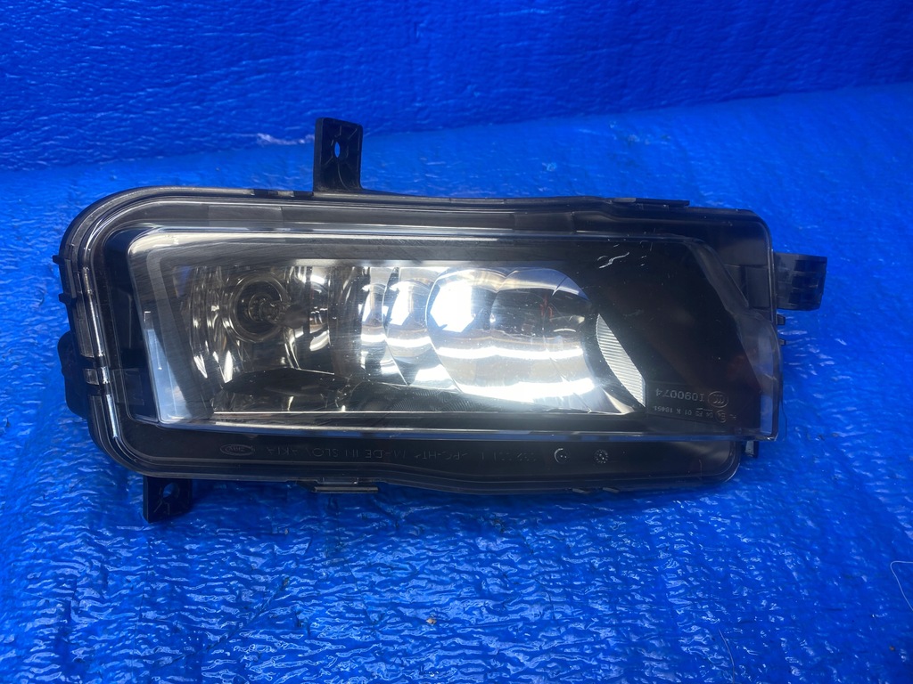 фото №1, Vw caddy iii противотуманная фара левый 2k5941661a