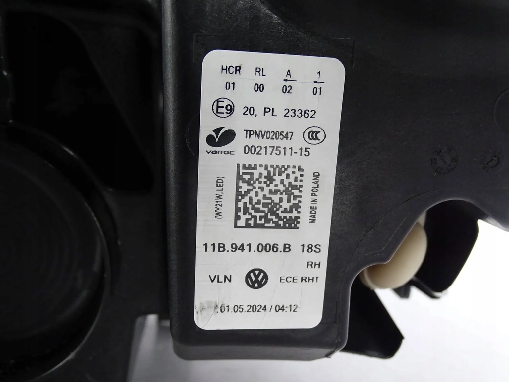 фото №8, Лампа перед правая vw id.4 11b941006b