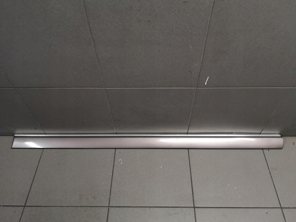 фото №1, Молдинг дверь левый перед audi a8 d2 lz1t 4d0853951