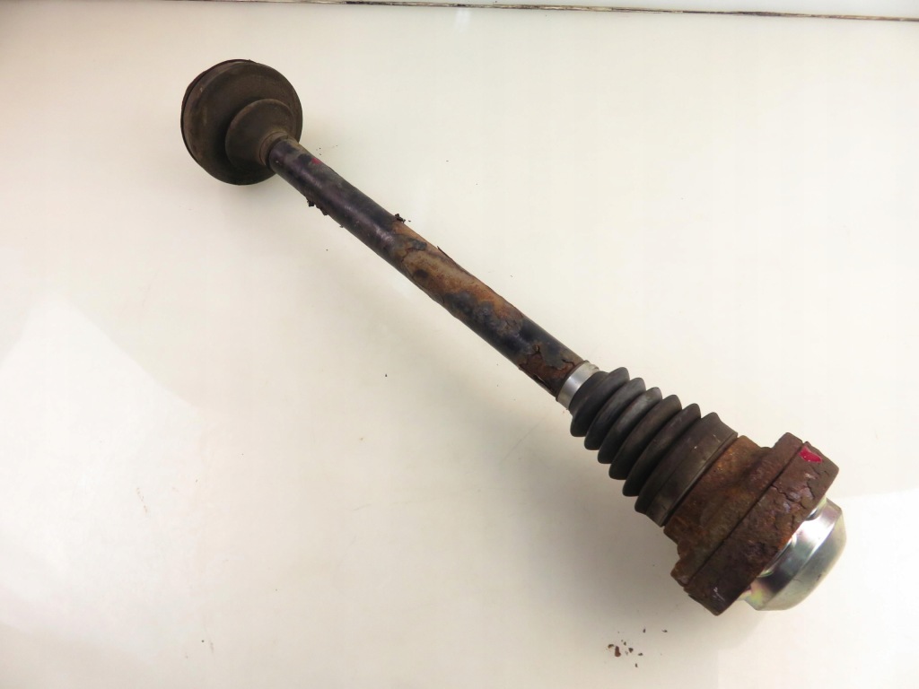 Приводной вал левая задняя audi a4 b8 3.0 tdi quattro Недорого