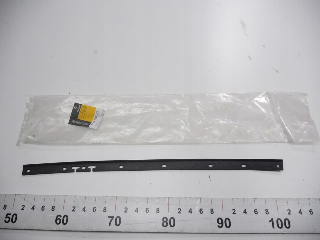 фото №7, Молдинг лампи лівий перед renault r21 оригінальний номер 7700796025