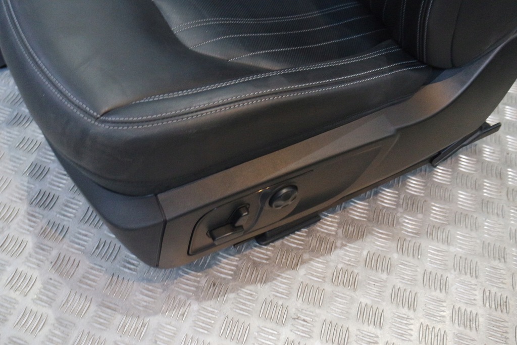 фото №6, Сидіння шкіра заднє сидіння обшивки maserati levante f161