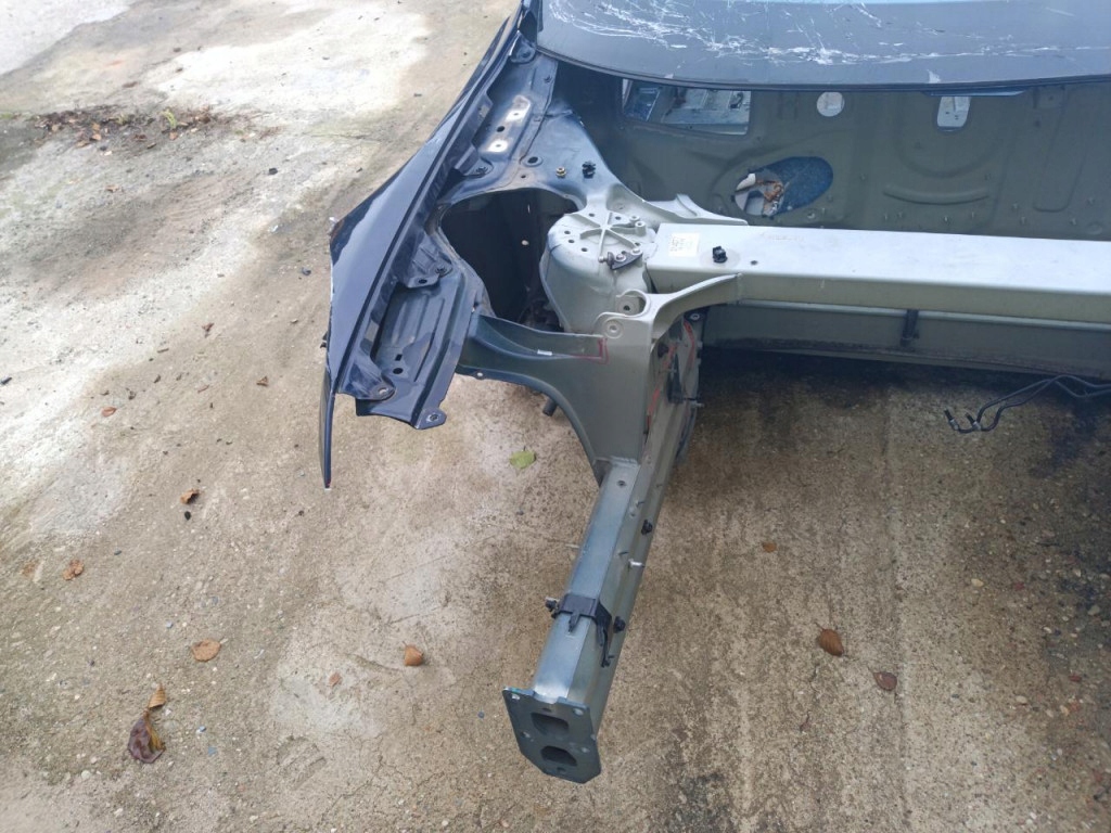 фото №1, Tesla model s чверть лонжерон права перед