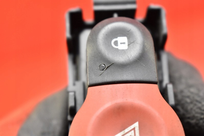 фото №7, Выключатель света аварийных 8200214869 renault modus 1 i lift 07-12